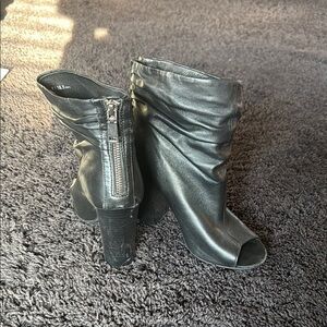 Chinese Laundry - Kristin Cavallari Black Peep Toe Heel Boots